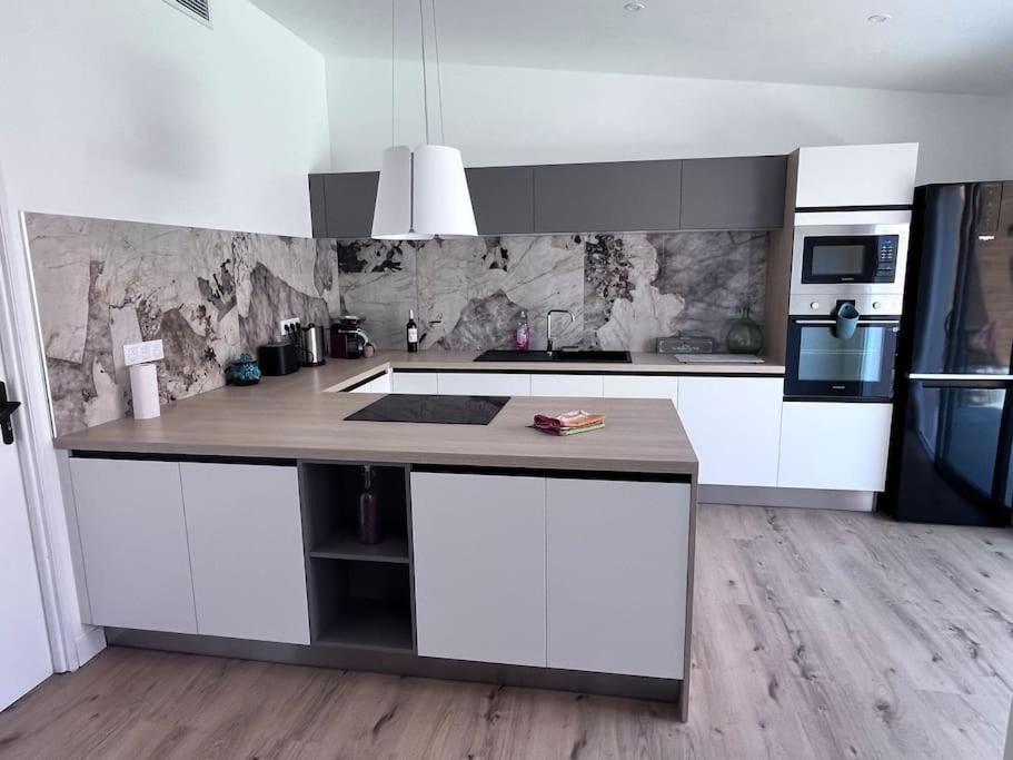 Maison Climatisee, Piscine, A 5 Minutes Des Grands Buffets Narbona Exterior foto